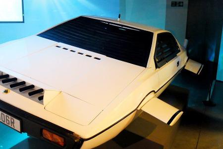 Heute steht er im Museum, damals war die Unterwasser-Fahrt des Lotus Esprit eine Film-Sensation. 1977 erschien 
