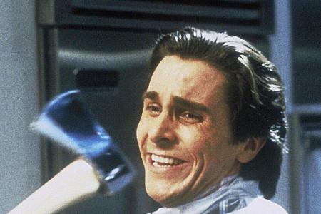 Einen ebenso eingebildeten wie trotteligen Serienkiller namens Patrick Bateman verkörpert dagegen Oscarpreisträger Christian...