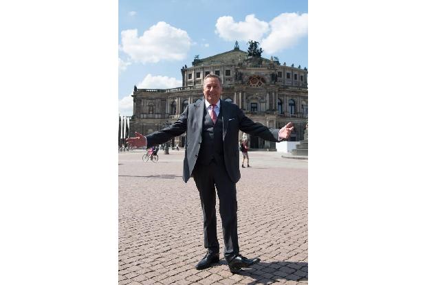 …Roland Kaiser schon länger für die SPD einsetzt, ist ebenfalls bekannt, schließlich ist der Sänger sogar Parteimitglied. En...