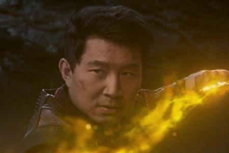 Von klein auf wurde Shang-Chi zu einem Martial-Arts-Meister getrimmt. Jahre später erfuhr er den düsteren Grund für das hart...