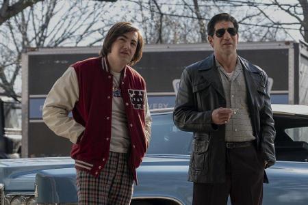 Zugleich erschüttern heftige Rassenkonflikte die Stadt. Mittendrin in diesen Zeiten des Wandels: Anthonys geliebter Onkel Di...