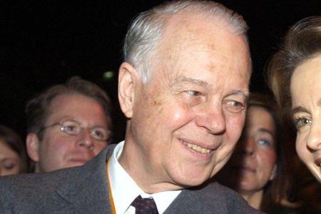 Der ehemalige Ministerpräsident Niedersachsens, Ernst Albrecht, litt ebenfalls unter der Krankheit. Im Mai 2008 äußerte sich...