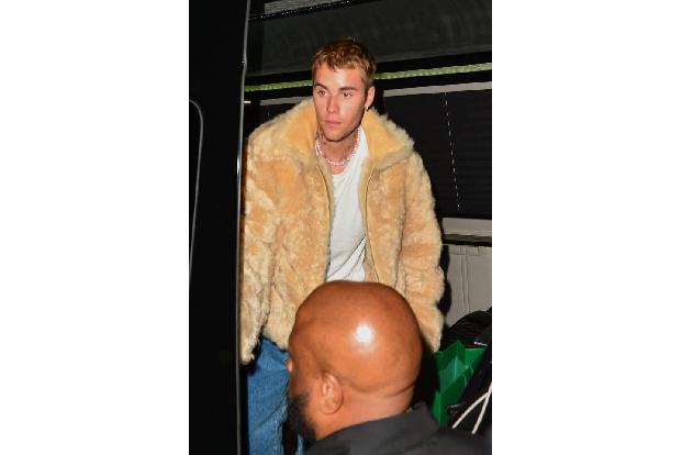 Justin Bieber ist ein ehemaliger Teeniestar, Tom Cruise ein gestandener Produzent und Schauspieler, der alle seine Stunts se...
