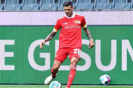 Machte die Tempodefizite gegen Coman und Sané mit aufmerksamem Positionsspiel wett. Ließ so praktisch keine Durchbrüche auf ...