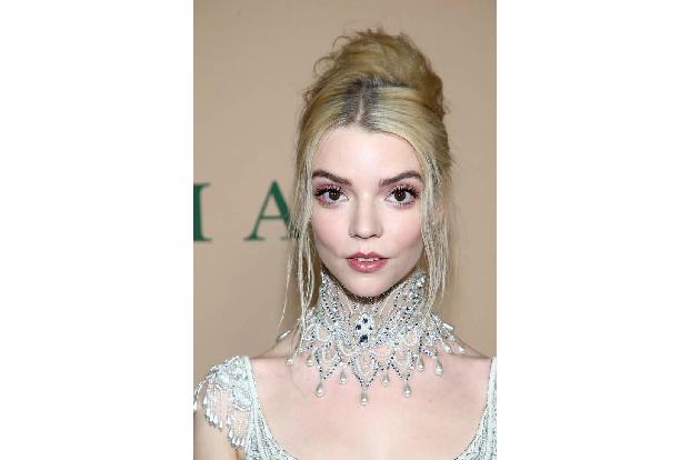 Kaum zu glauben, aber Anya Taylor-Joy ist erst zarte 25 Jahre alt. Spätestens seit ihrer Hauptrolle in der preisgekrönten Mi...