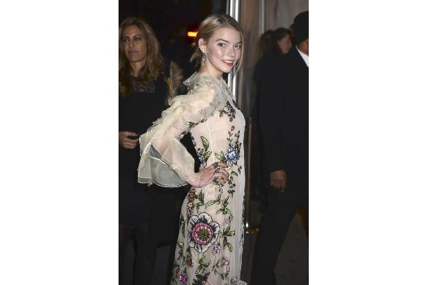 ...Beth Harmon wurde sie mit einem Golden Globe ausgezeichnet. Doch auch vorher kannte man das ehemalige Model schon aus div...