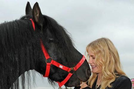 Auf Protesten für stärkeren Klimaschutz treffen sich Jane Fonda, Shailene Woodley und Mark Ruffalo oft mit Daryl Hannah. Die...