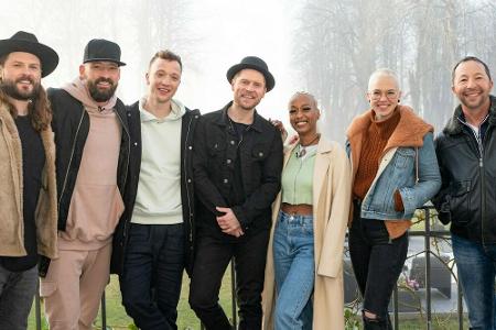 In Folge eins steht die Musik von DJ BoBo (r.) im Mittelpunkt. Es folgen die Abende von Joris (27.4.), Nura (4.5.), Ian Hoop...