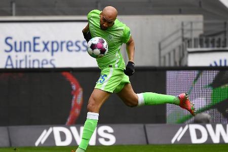 Bekam lange nicht die nötige Organisation in die Hintermannschaft der Wölfe, erlaubte sich auch selbst einige unglückliche S...