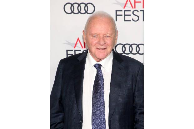 Anthony Hopkins darf sich nach seinem Oscar für 'Das Schweigen der Lämmer' über einen zweiten Goldjungen freuen. Er wurde fü...