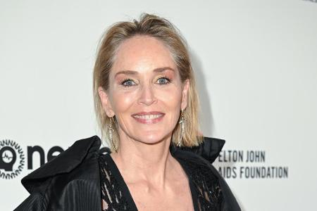 Sharon Stone (63) arbeitete bei Bob's Big Boy und stand bei McDonald's an der Fritteuse. Was sie dabei gelernt hat? 