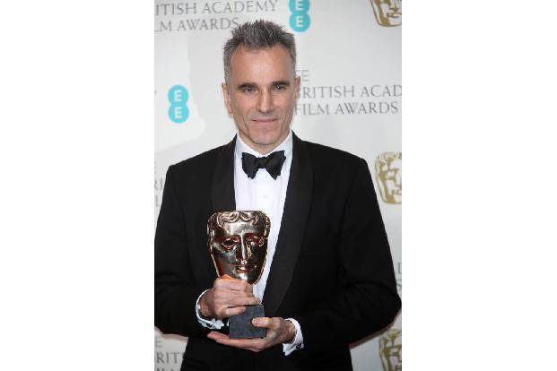 Daniel Day-Lewis hat zwischen seinen Filmen immer lange Pausen gemacht. Manchmal war es, um einfach einem neuen Hobby als Sc...