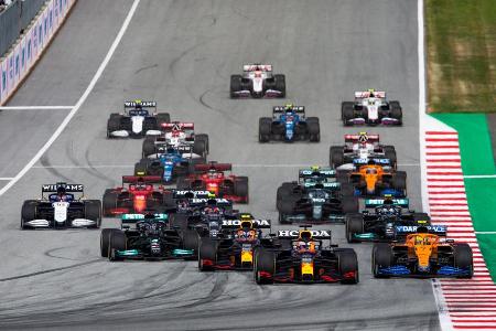 Die Formel 1 steigt in die Eisen und macht vier Wochen Sommerpause. Hefte raus für die Zwischenzeugnisse! Hier kommen die To...