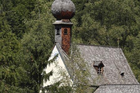 Wer sich im Landkreis Miesbach aufhält, kann die Wallfahrtskappelle in Birkenstein, einem Gemeindeteil von Fischbachau, besu...