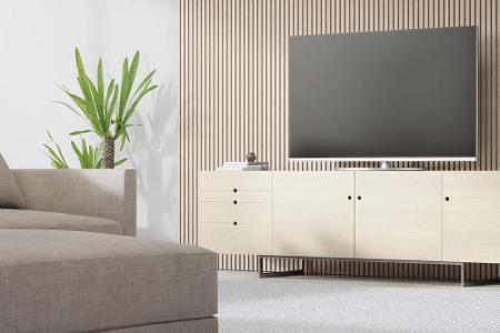 Passt das Gerät noch vernünftig in die Wohnung beziehungsweise auf den TV-Schrank? Und wie weit sitze ich vom Bildschirm weg?