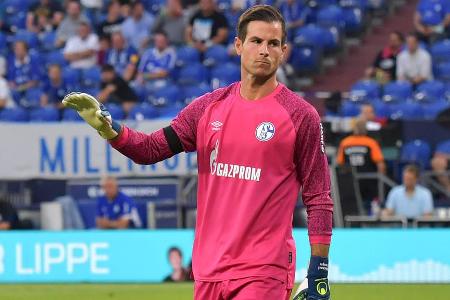 Hinterließ im Schalker Tor einen aufmerksamen Eindruck und war hellwach beim Rauskommen. Holte gegen Mühling (56.) einen sta...