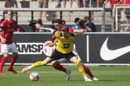 Borussia Dortmund hat am zweiten Bundesliga-Spieltag überraschend mit 1:2 beim SC Freiburg verloren. Dabei enttäuschte der B...