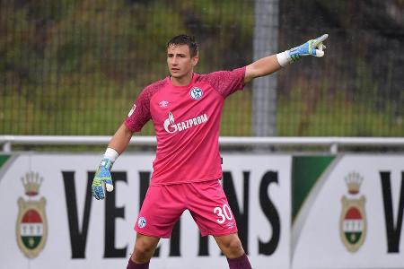Kam von ADO Den Haag (Vertrag bis 2022) | Kam als neue Nummer drei und saß wegen Ralf Fährmanns Corona-Infektion immerhin sc...