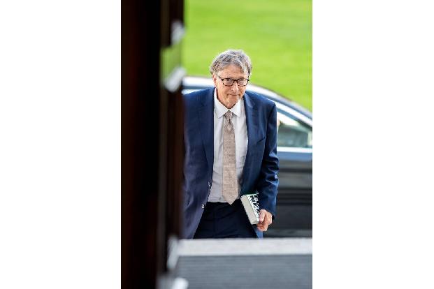 Bill Gates gibt schon zu Lebzeiten die Milliarden mit beiden Händen aus, Gemeinsam mit Warren Buffet hat der Microsoft-Gründ...
