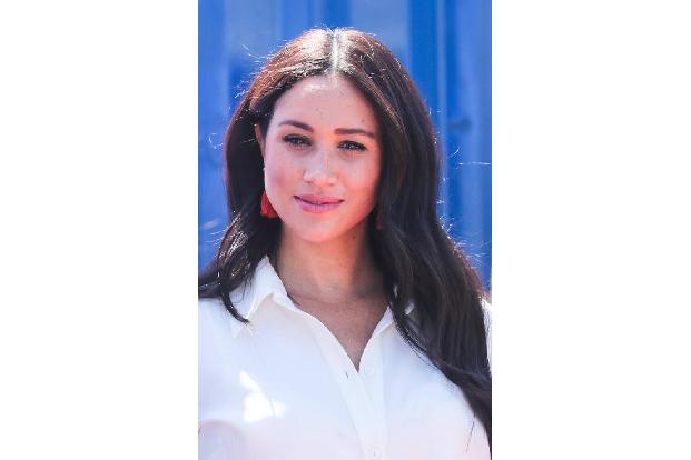 Auf Privatschulen erhielt Meghan, deren Eltern mittlerweile geschieden waren, eine erstklassige Ausbildung und ihre Lehrerin...