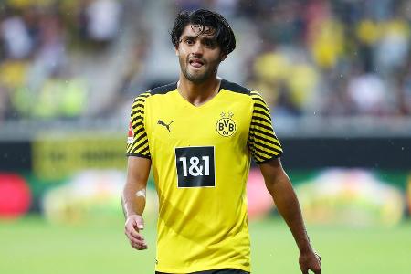 Übernahm in der Mittelfeld-Raute der Borussia die tiefe Position und zog so im Spielaufbau viele Bälle an sich. Steigerte si...