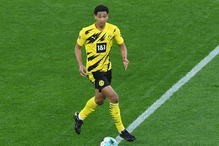 Rückte nach nur drei Trainingstagen direkt in die Startelf. Brachte sich mit Passsicherheit und Laufbereitschaft im Mittelfe...