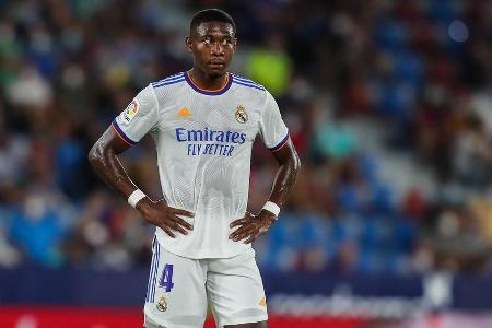 Zahlreiche Spieler haben den FC Bayern in der letzten Transferperiode verlassen. Während langjährige Stars wie David Alaba o...