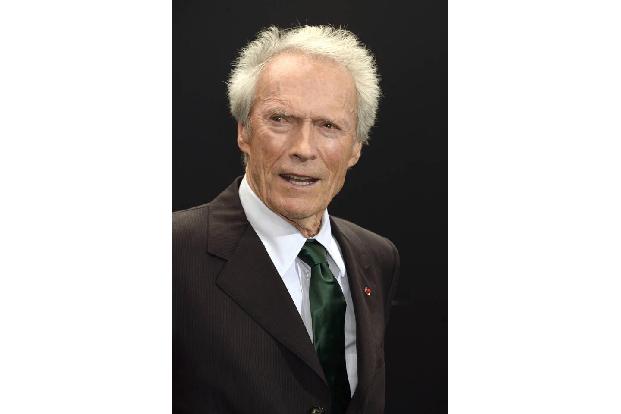 Clint Eastwood hatte in seinem Leben zahlreiche Affären und dementsprechend auch viele Kinder. Wie viele es sind, weiß die Ö...