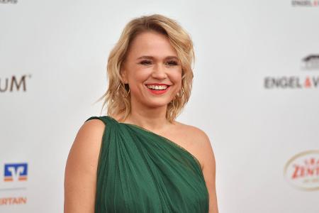 Nova MEIERHENRICH Schauspielerin, Einzelbild,angeschnittenes...