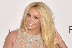 Britney Spears "verwöhnt" sich nach dem Ende ihrer Vormundschaft.