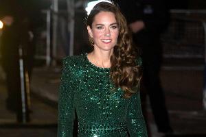 Herzogin Kate zeigt sich im eleganten grünen Kleid.