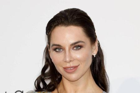 Liliana Matthäus (34) ist schwanger mit ihrem ersten Kind, das voraussichtlich im Februar zur Welt kommen soll. Außerdem ver...