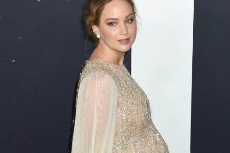 Auch Jennifer Lawrence (31) wird zum ersten Mal Mutter. Das bestätigte ein Sprecher der Schauspielerin im September dem US-M...