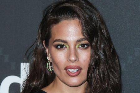 Die schwangere Ashley Graham hat in einem Instagram-Video verkündet, dass sie Zwillinge erwartet. Das Model hat mit seinem E...