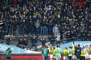 Nach Tribünen-Einsturz: Stadion in Nijmegen bleibt vorerst geschlossen