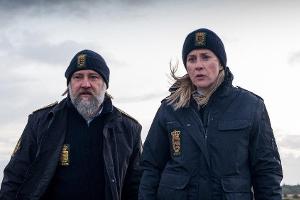 "Der Dänemark-Krimi: Rauhnächte": Die Polizistin Ida Sörensen (Marlene Morreis) und ihr Kollege Magnus Vinter (Nicki von Tem...