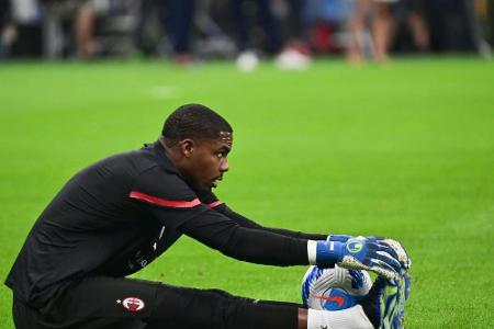 Milans Stammtorwart Maignan fällt zehn Wochen aus