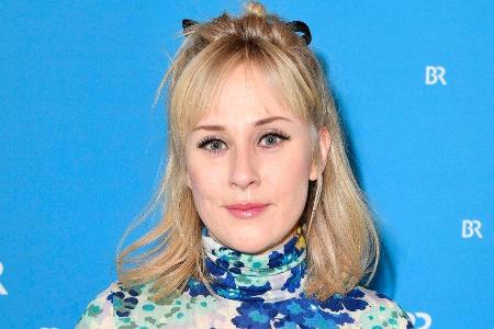 Die österreichische Schauspielerin Marlene Morreis startet mit der 