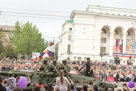 Ebenfalls als extrem gefährlich gelten noch Afghanistan der Jemen, Syrien, ein Großteil des Iraks und die von den meisten St...