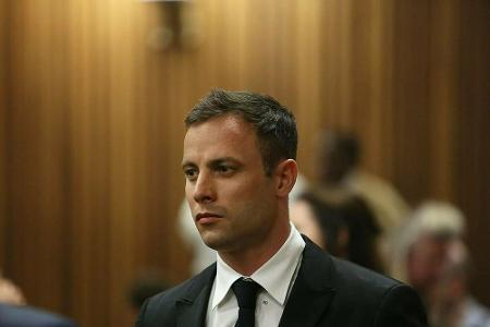 Einer der bekanntesten prominenten Täter ist der Sportler Oscar Pistorius (33). 2013 erschoss er seine damalige Lebensgefähr...