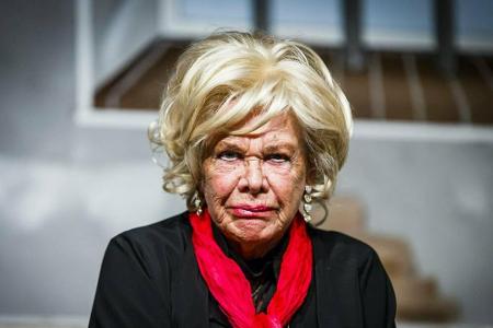 Die Story erzählte Ingrid van Bergen (88) u.a. im RTL-Dschungelcamp: 1977 zielte sie bei einem Streit mit einer Waffe auf ih...