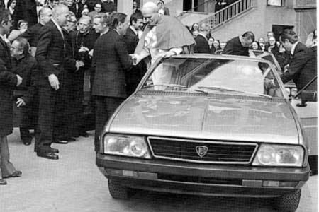 Lancia Gamma als Papa-Mobil.