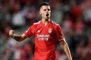 Weigl verspricht Bayern "heißen Fight"