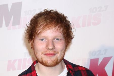 Ed Sheeran hat sich mit dem Coronavirus infiziert.