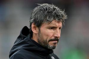 Wolfsburg entlässt Trainer van Bommel