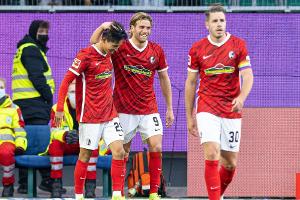 Freiburg erst nach Elfmeterschießen im Achtelfinale 