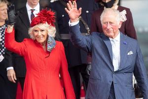 Herzogin Camilla und Prinz Charles bei einem Besuch Mitte Oktober in Cardiff, Wales.