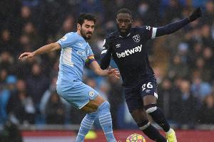 Gündogan trifft: City bleibt an Chelsea dran