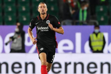 Kam kurz vor dem Ende, weil Sow angeschlagen runter musste. Warf als Balljäger alles rein und erreichte so, dass es nur noch...