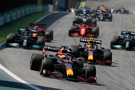 Restart - Verstappen - GP Brasilien 2021 - Sao Paulo - Rennen